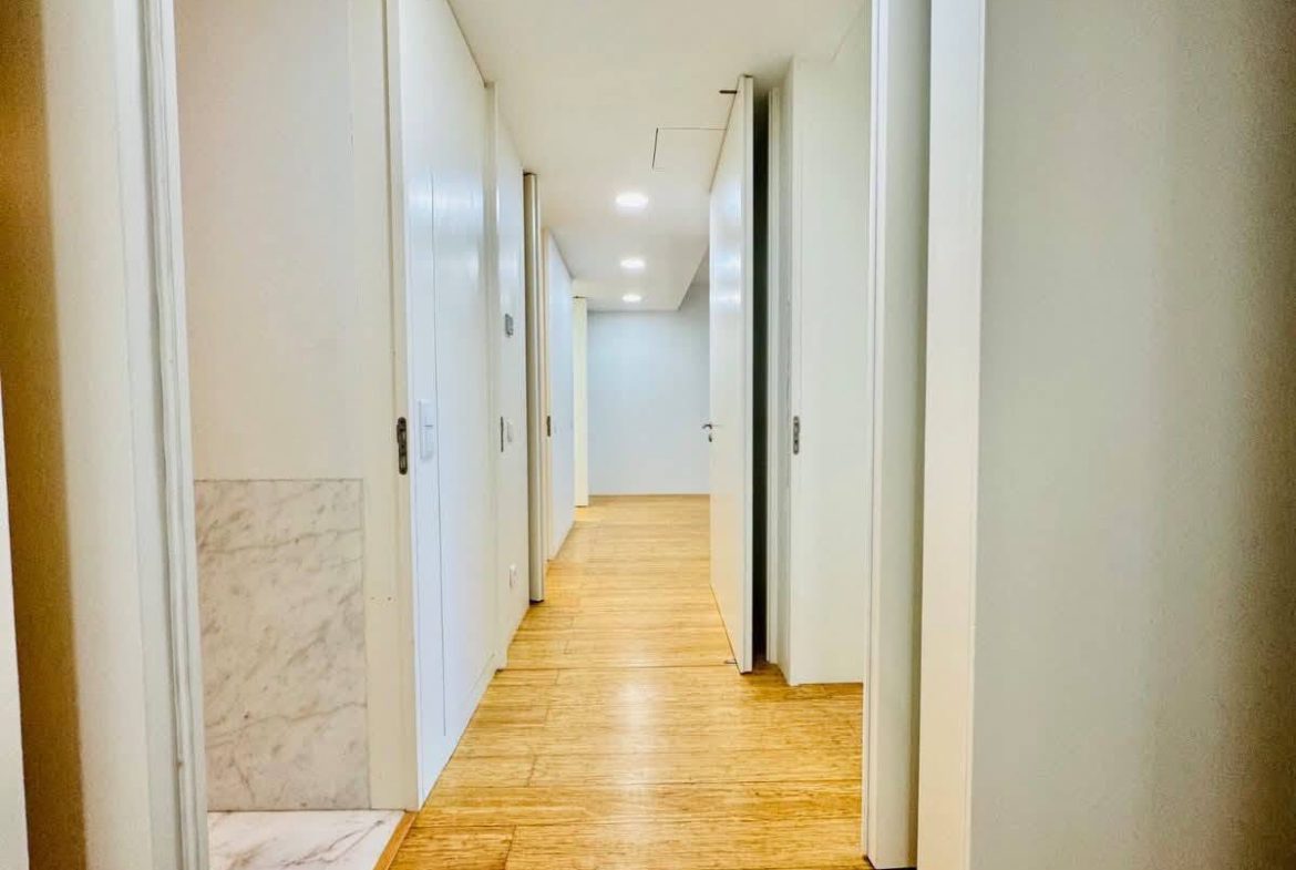Vender: Apartamento T3 no Condomínio Platinum Residence – Polana