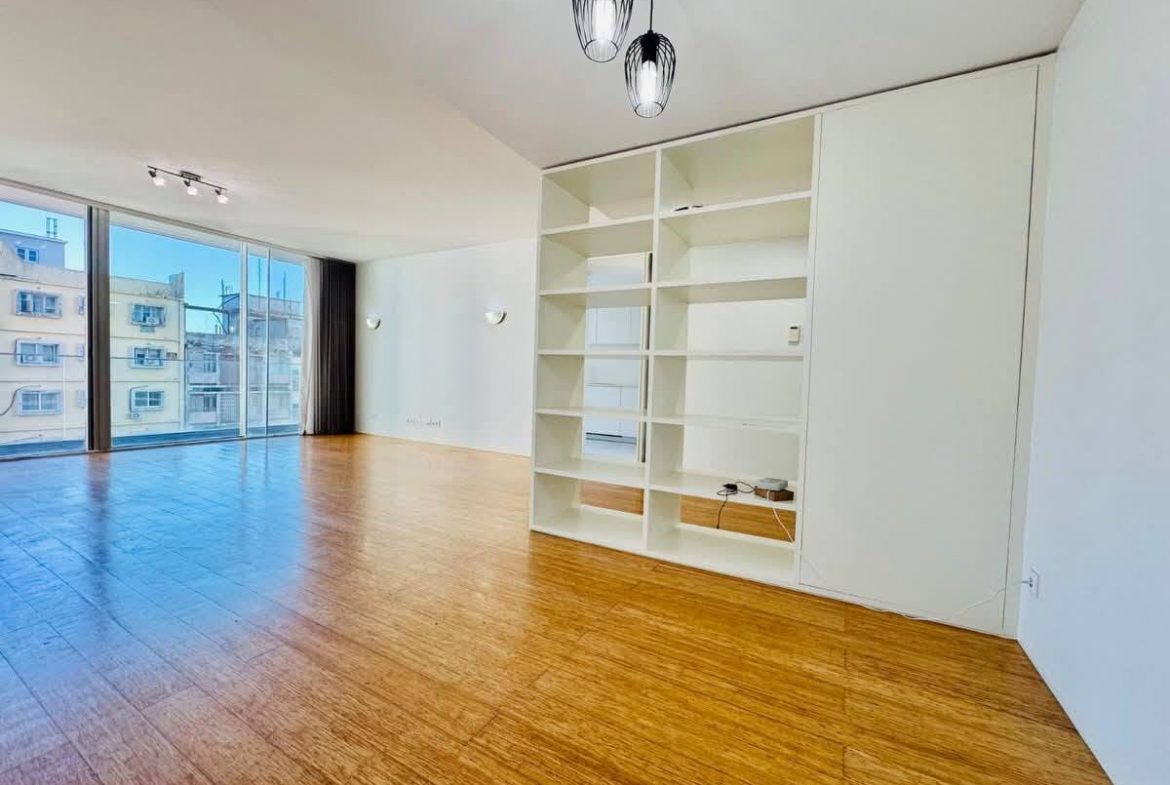 Vender: Apartamento T3 no Condomínio Platinum Residence – Polana