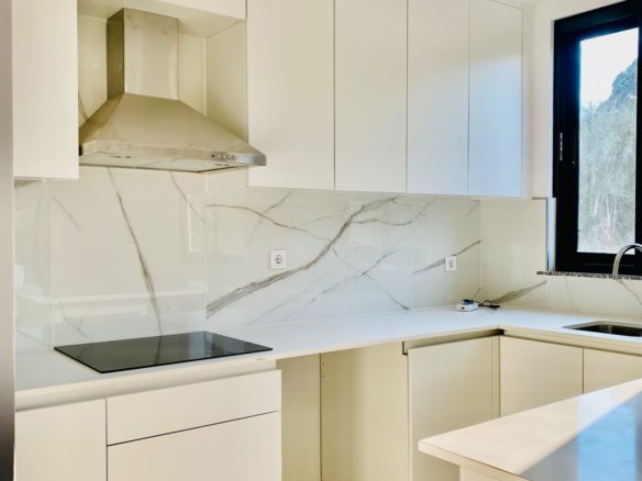 Vender: Apartamento T2 No Condomínio Flora