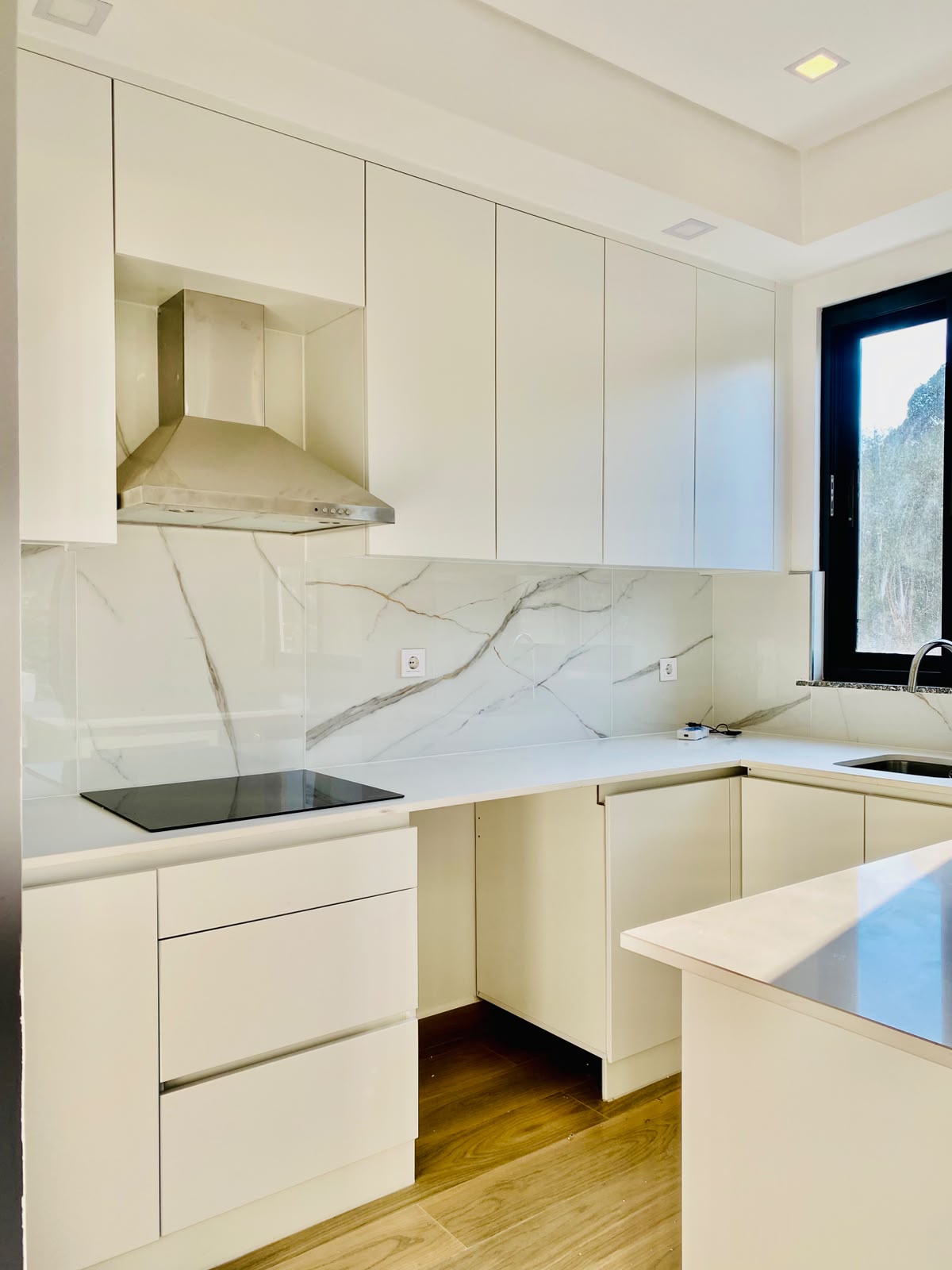 Vender: Apartamento T2 No Condomínio Flora