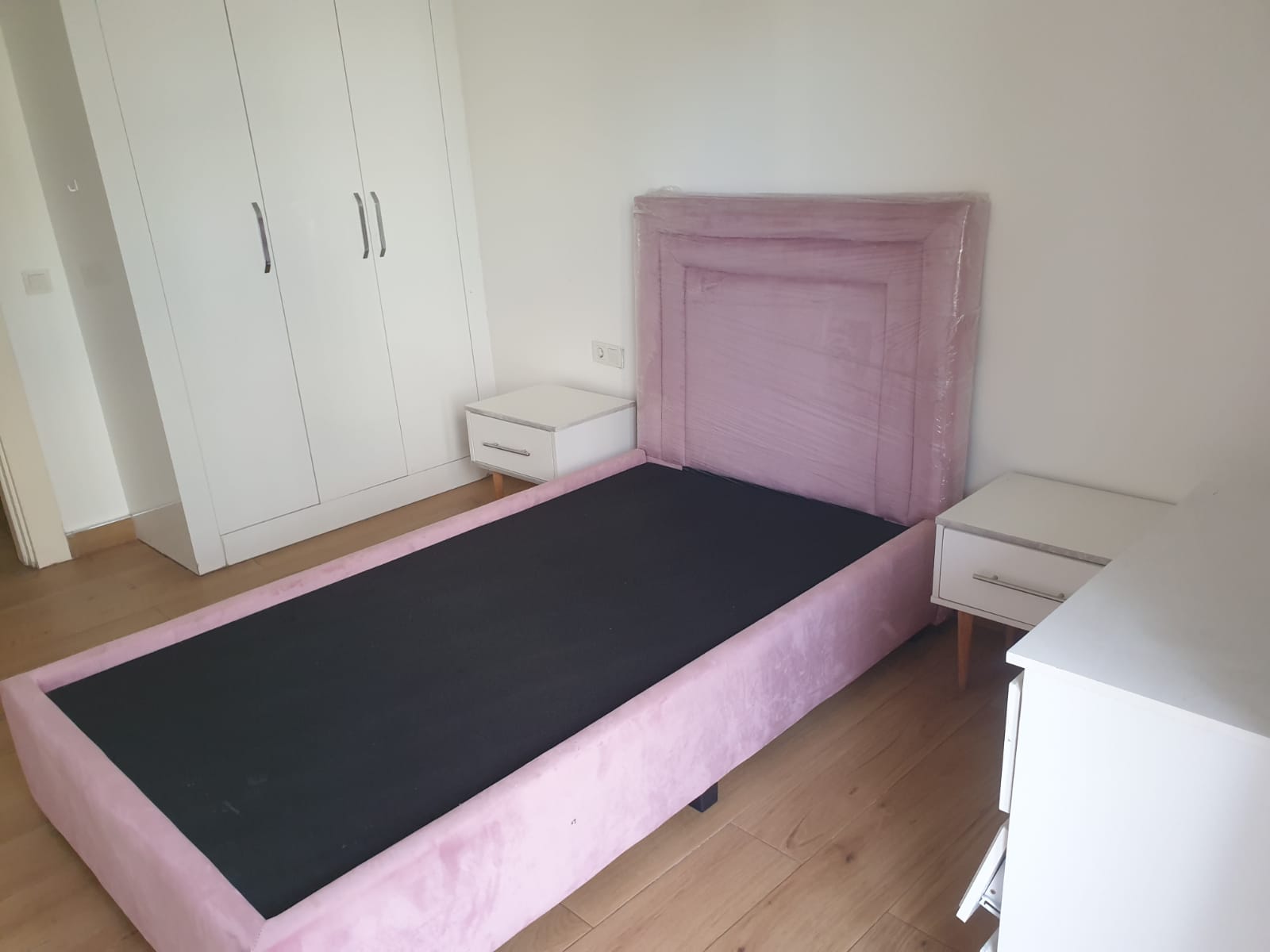 Vender: Apartamento T3 No Condomínio Umran