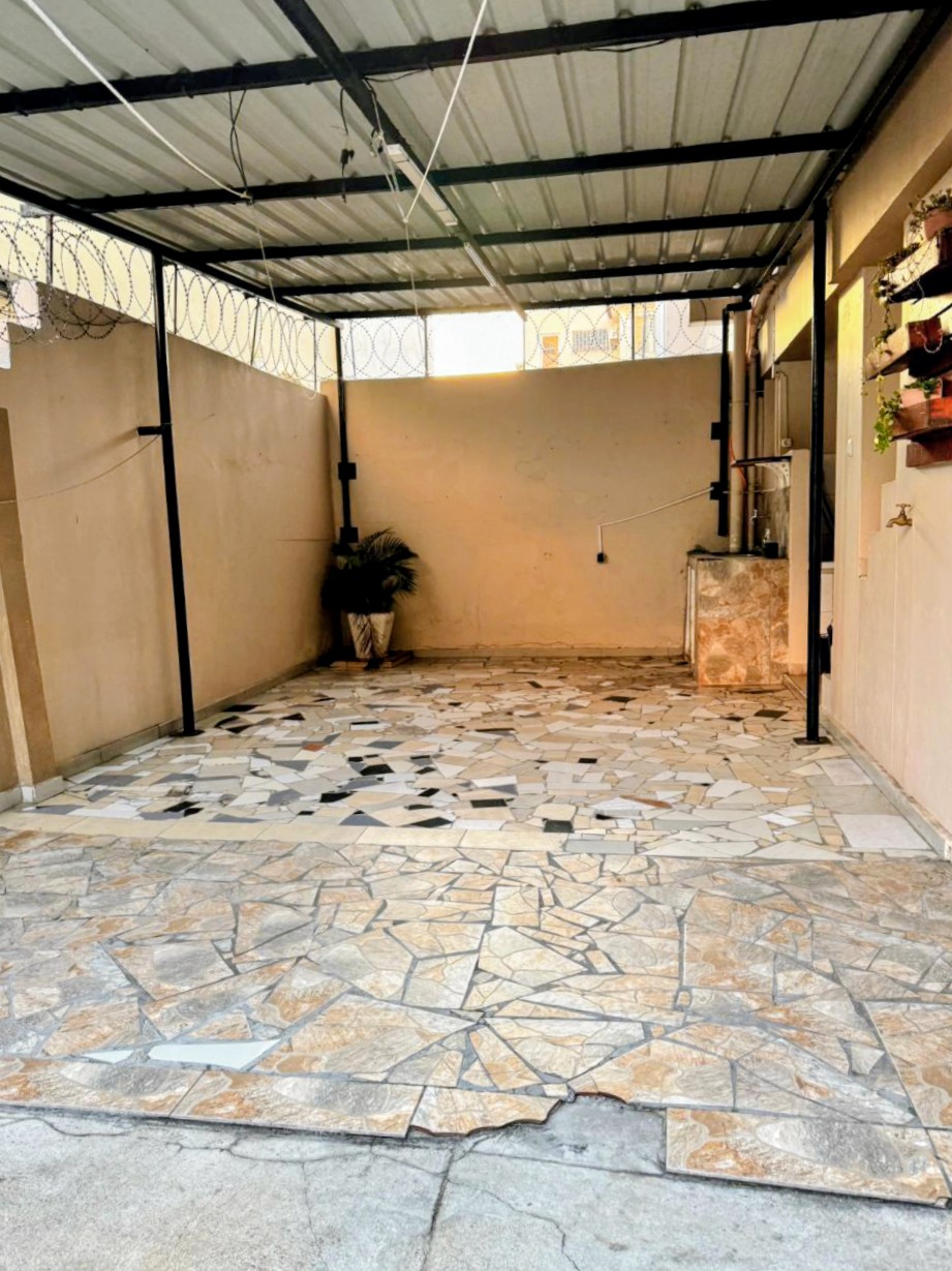 Arrendar: Moradia Triplex T4 Na Polana