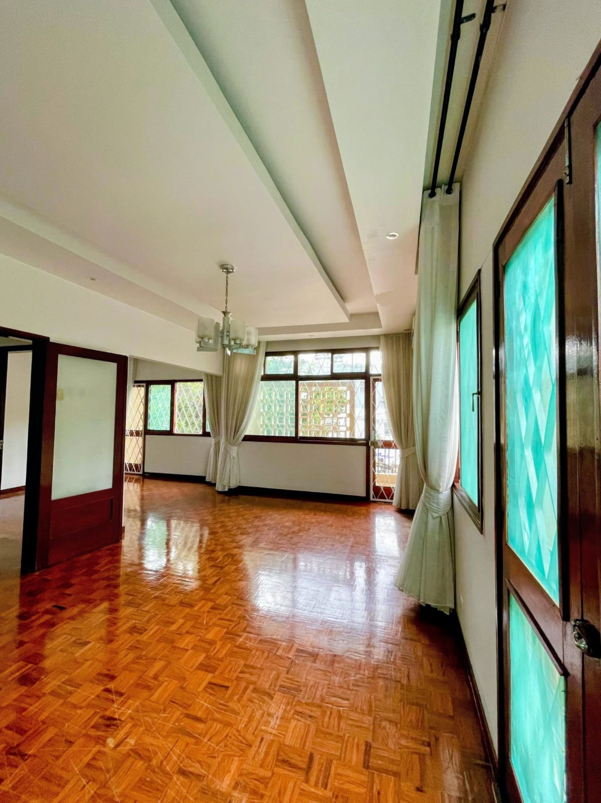 Arrendar: Moradia Triplex T4 Na Polana