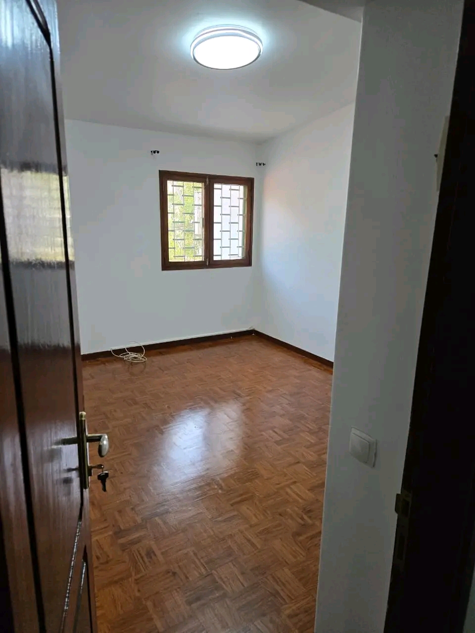 Arrendar: Deslumbrante Moradia Duplex T4 na Coop