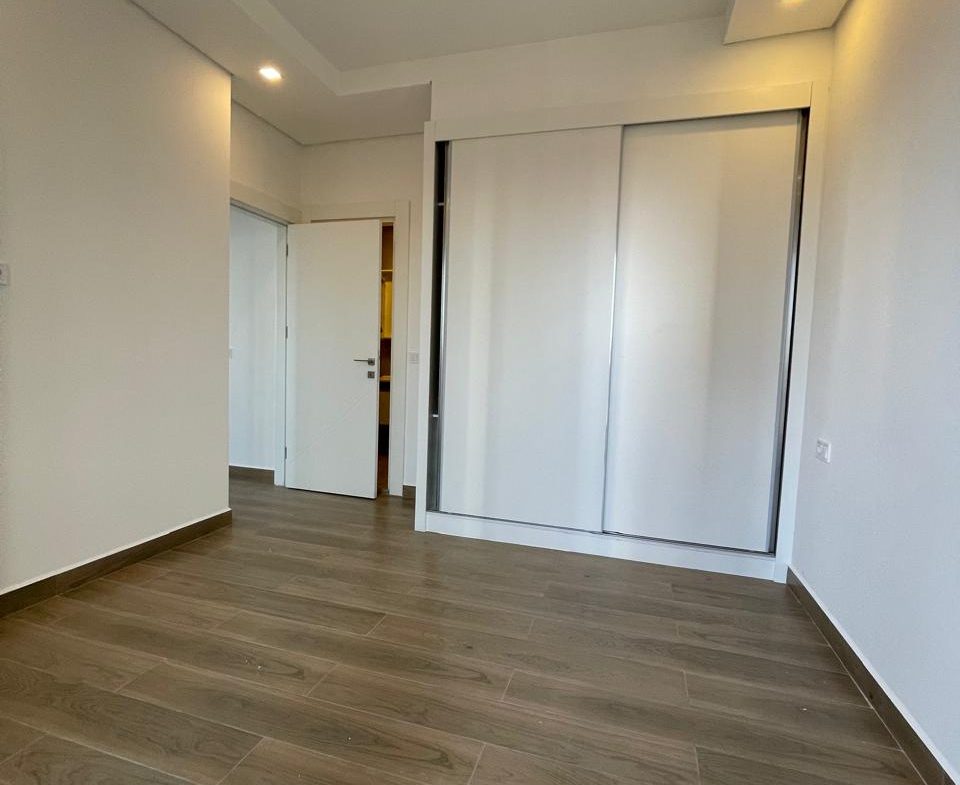 Arrendar: Apartamento T2 Na Sommerschield 1