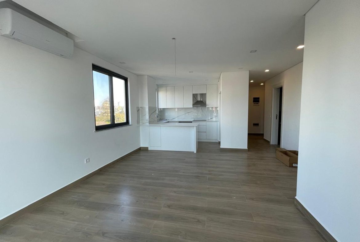 Arrendar: Apartamento T2 Na Sommerschield 1
