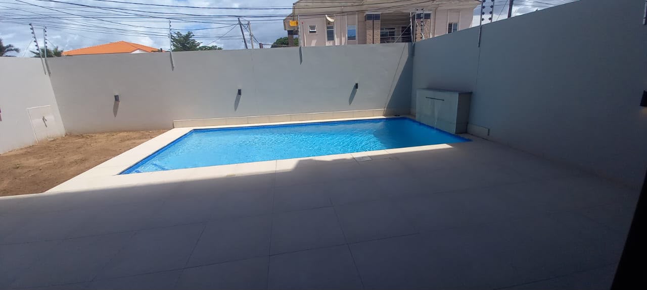Vender: Excelente Moradia T4 No Triunfo Novo