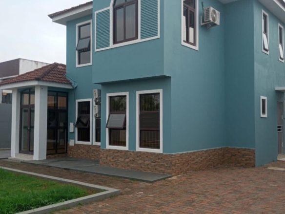 Vender: Moradia T5 No Triunfo Novo
