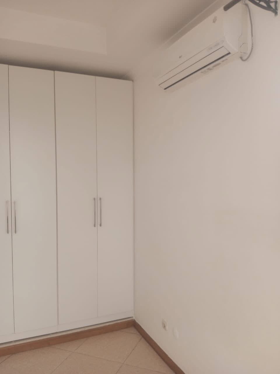 Vender: Moradia T5 No Triunfo Novo