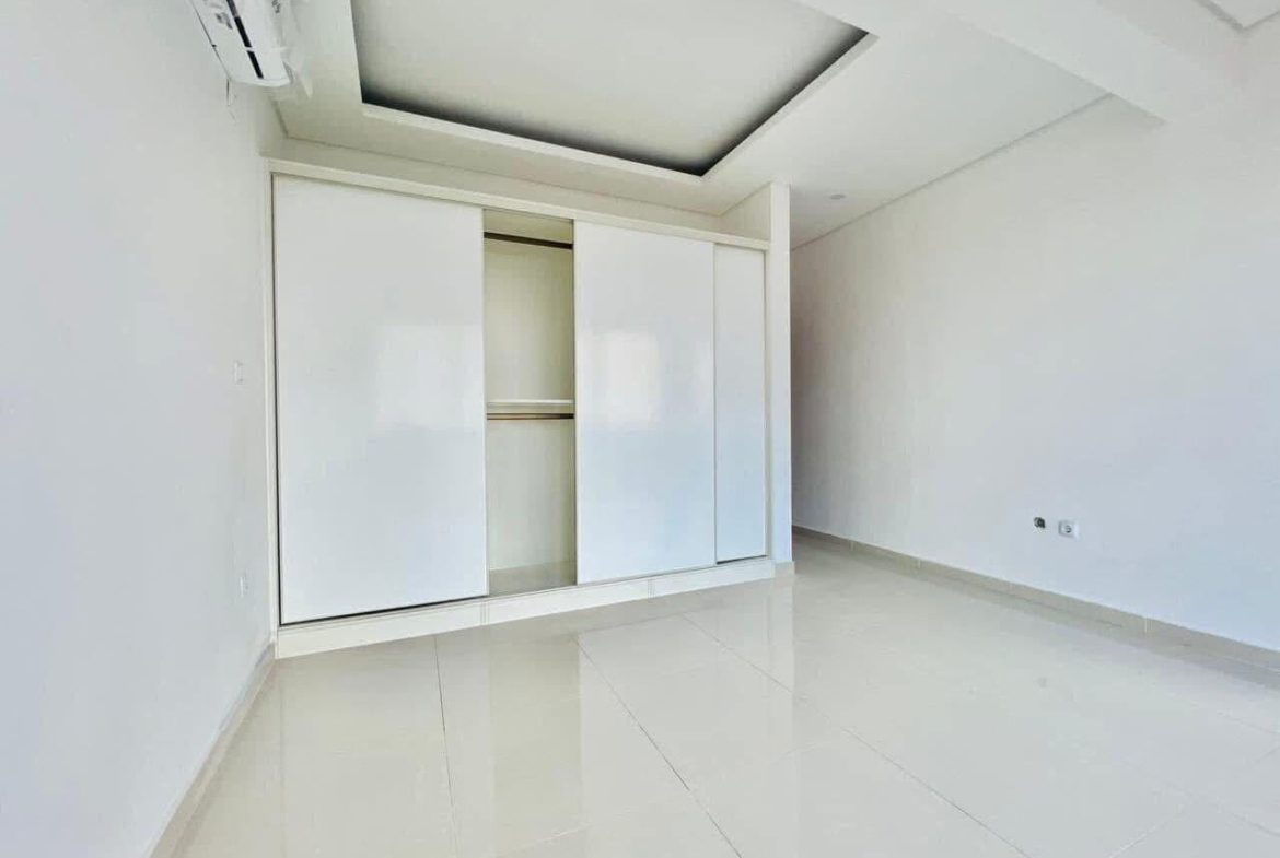 Vender: Moradia T5 No Triunfo Novo