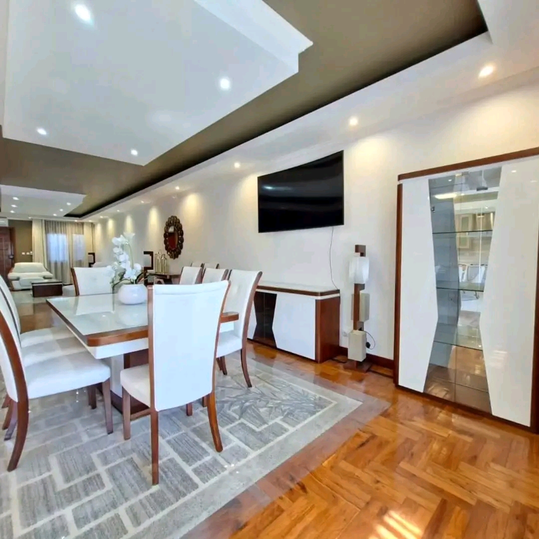 1002736010 Vender: Moradia T4 Luxuoso No Triunfo Novo