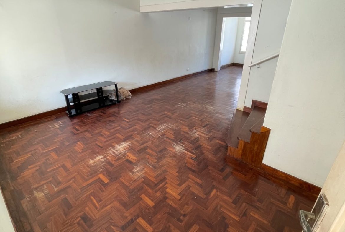 Vender: Moradia T3 Na Polana