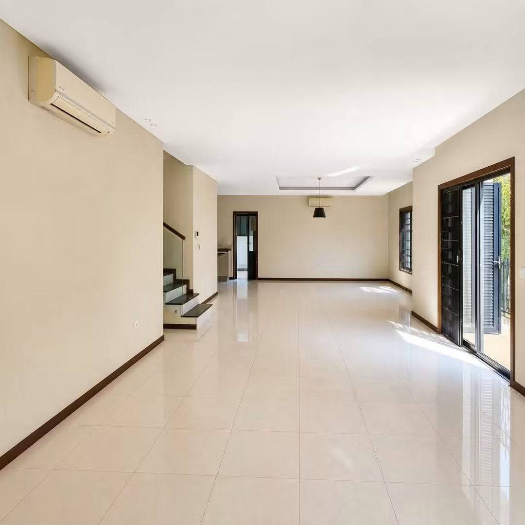 Arrendar: Moradia T4 No Condomínio Bela Vista