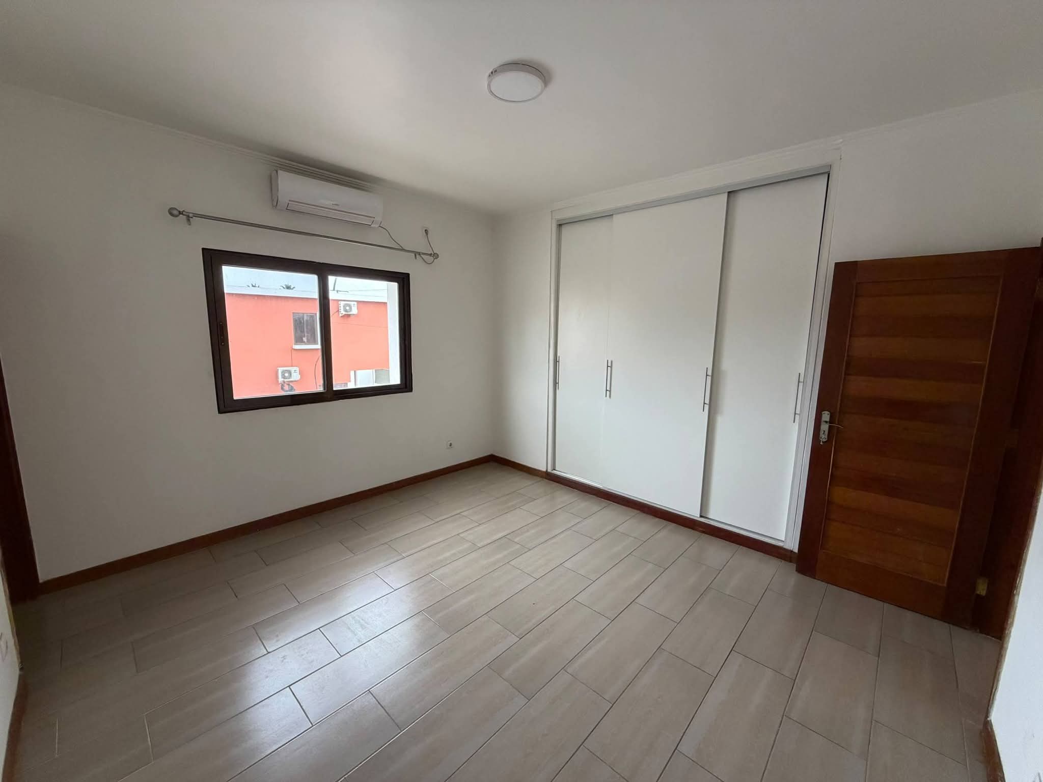 Arrendar: Moradia T3 Na Cidade da Matola