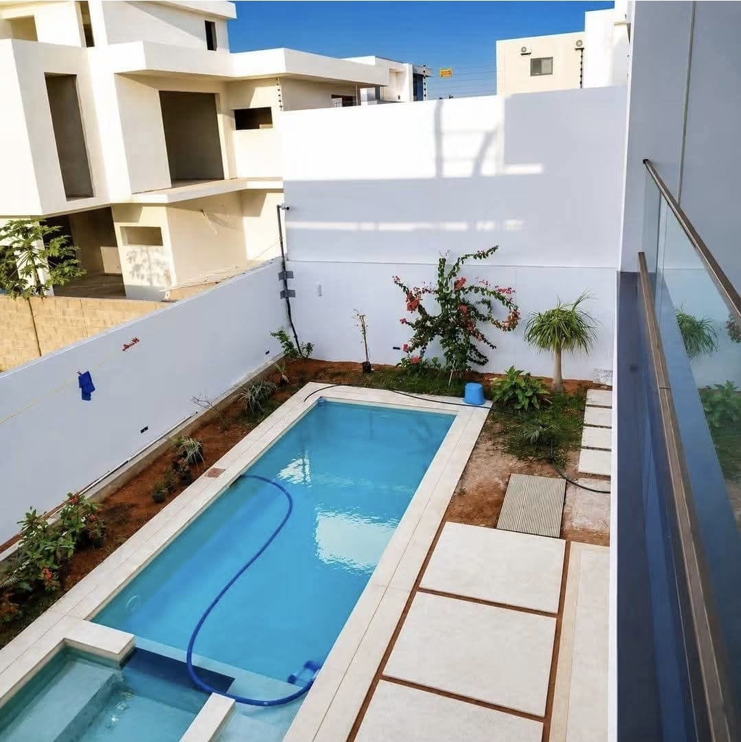 Vender: Moradia T5 Mobilado No Triunfo Novo