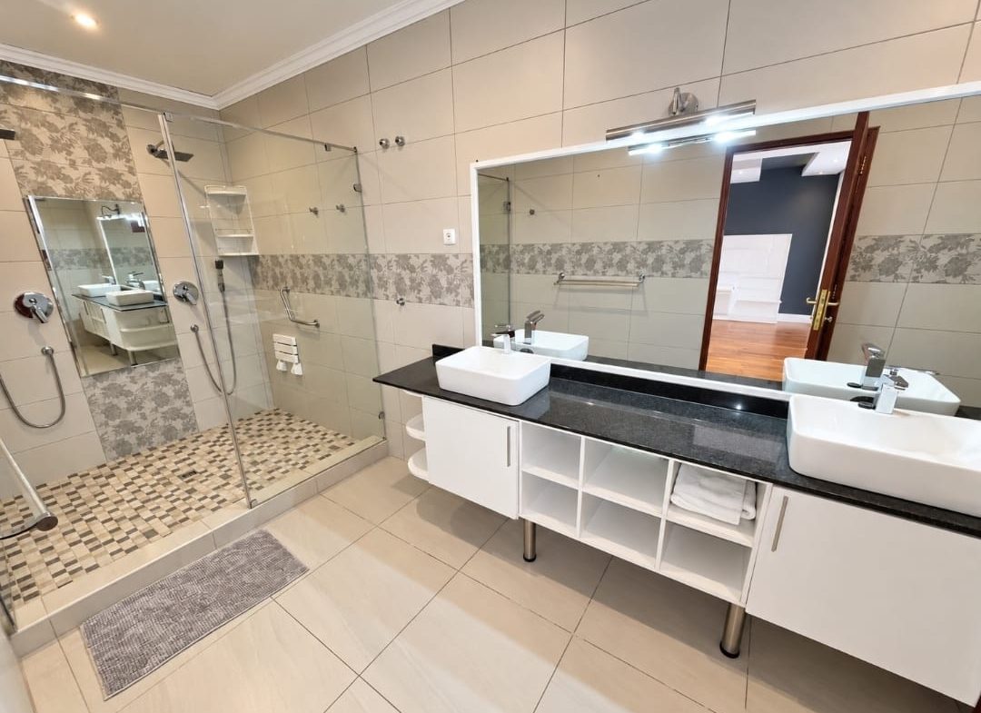 Vender: Moradia T4 No Triunfo Novo