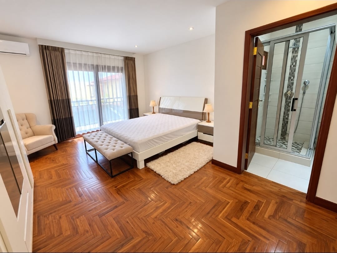 Vender: Moradia T4 No Triunfo Novo