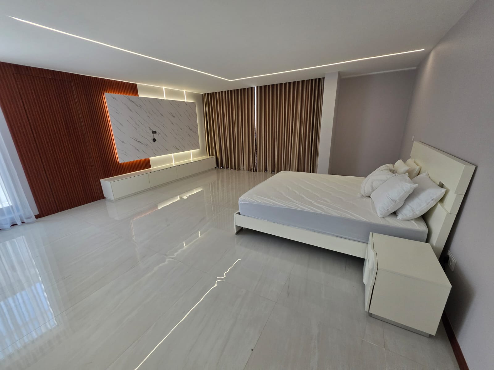 499381 Vender: Moradia T4 Na Sommerschield 1