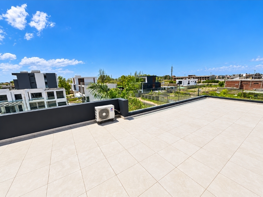 Vender: Moradia T4 Na Costa do Sol- Mapulene