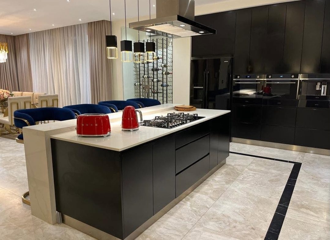 Vender: Moradia T4 Na Costa do Sol Mapulene