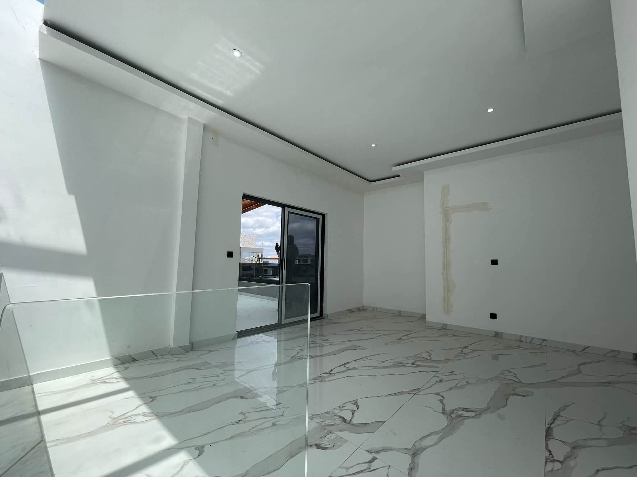 Vender: Moradia T4 no Triunfo Novo