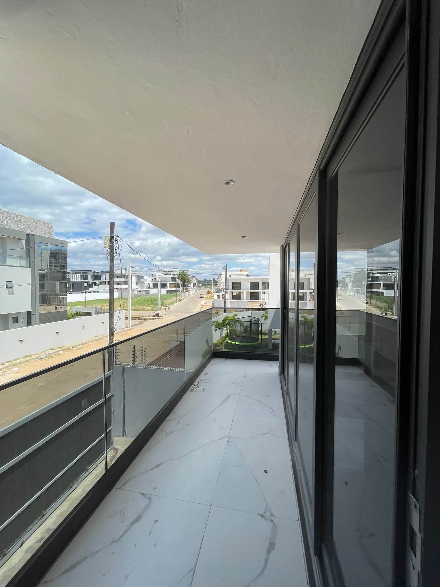 Vender: Moradia T4 no Triunfo Novo