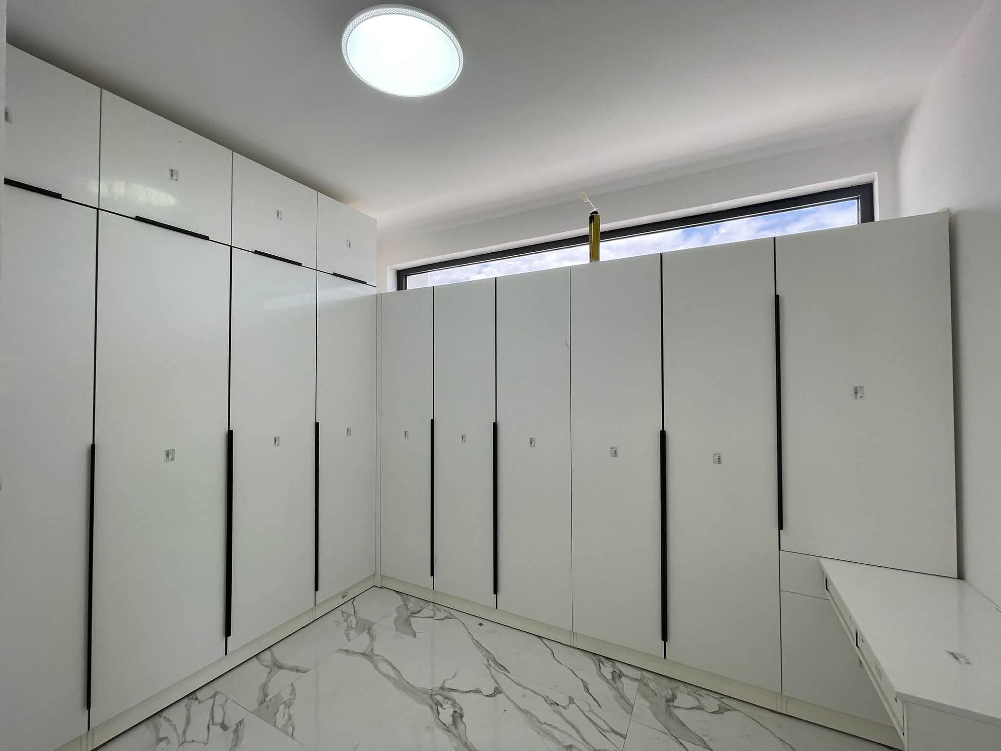 Vender: Moradia T4 no Triunfo Novo