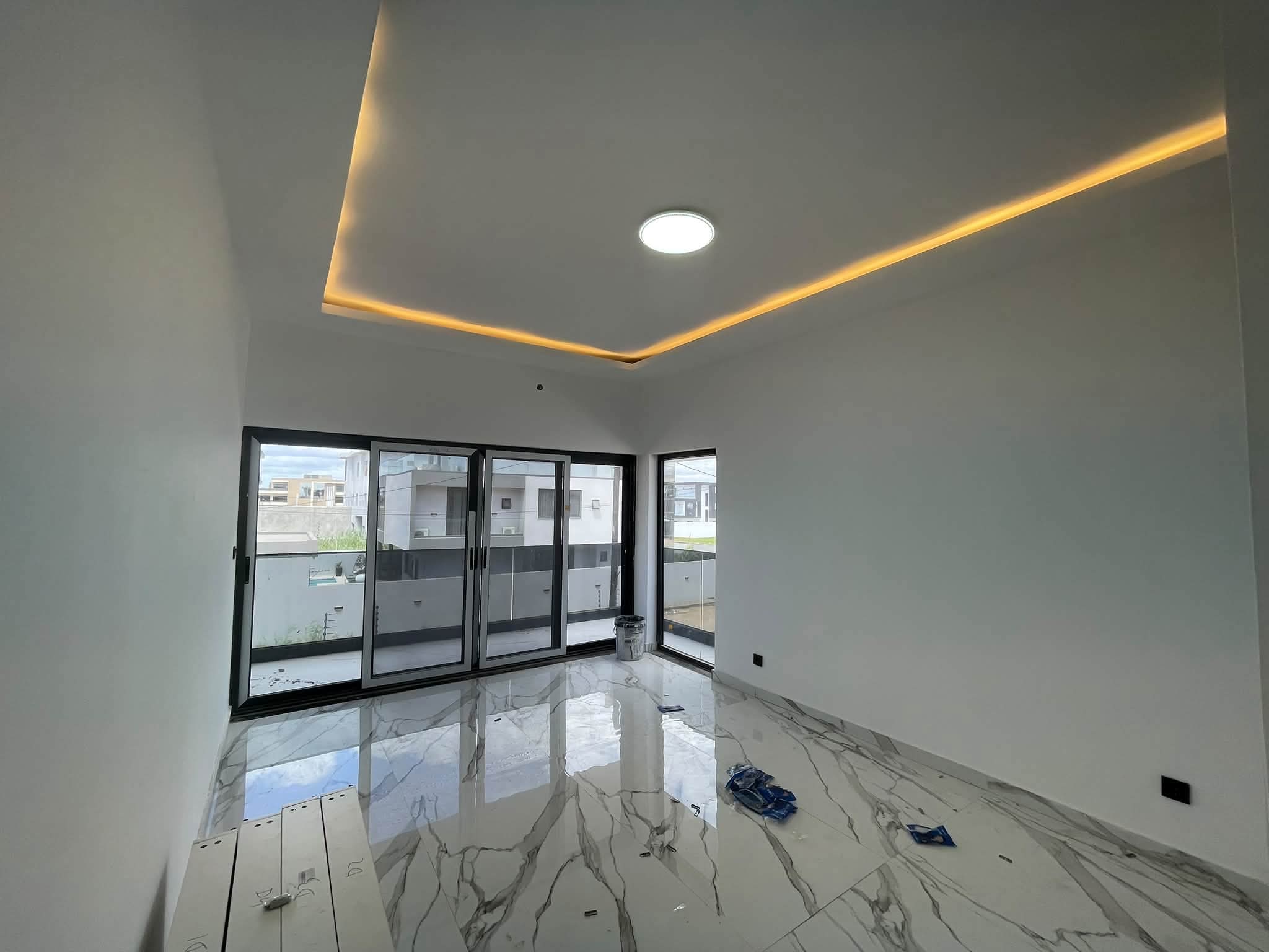 Vender: Moradia T4 no Triunfo Novo