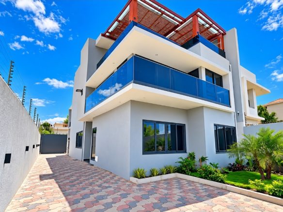 Vender: Moradia T4 no Triunfo Novo