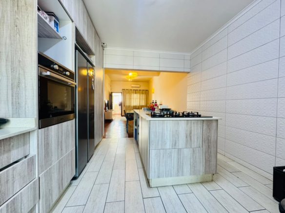 Arrendar: Apartamento T2 Na Malhangalene